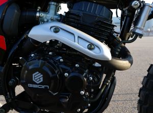 фото двигателя мотоцикла GEON ROCKSTER 250